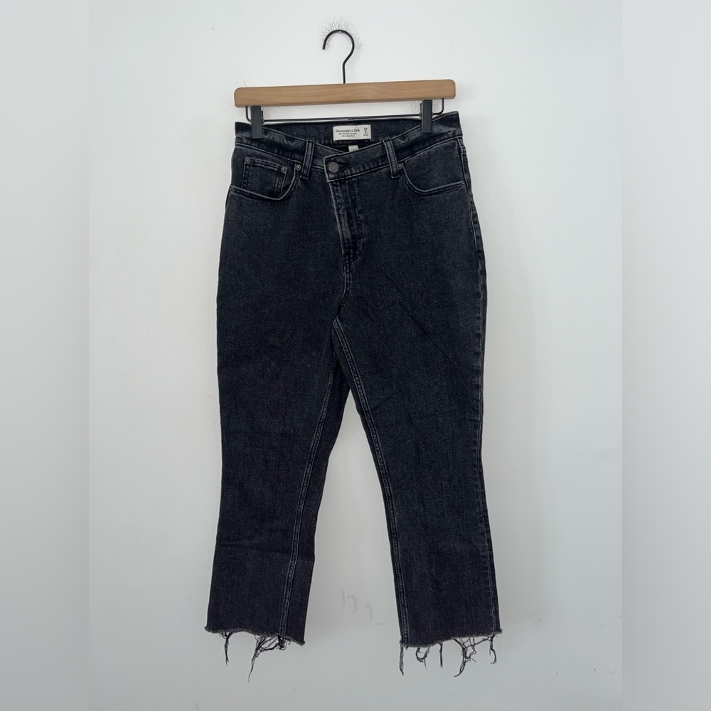 Abercrombie & Fitch High-Rise Wide Leg Jeans - Washed Black - Picture 3 of 8